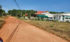 ACH bán đất gấp 3.500m2 giá 165 triệu, đất dân đông gần chợ